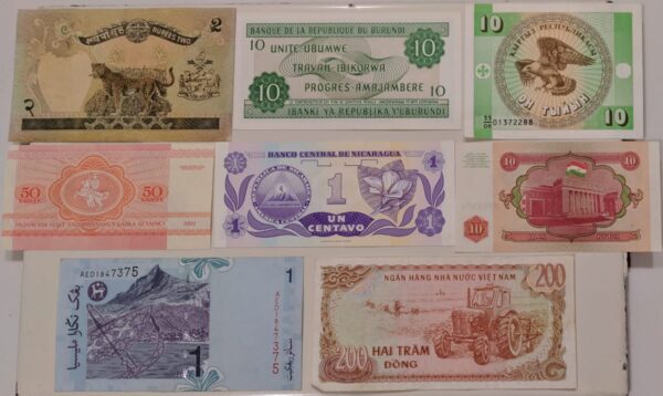 Set of 8 different world currency banknote - Image 2