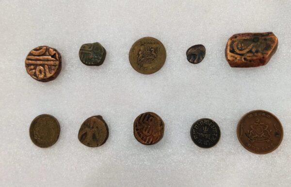 Collectible Set of 10 different ancient coins - Image 3