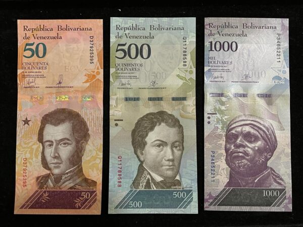 Venezuela Banknote Set in UNC Condition