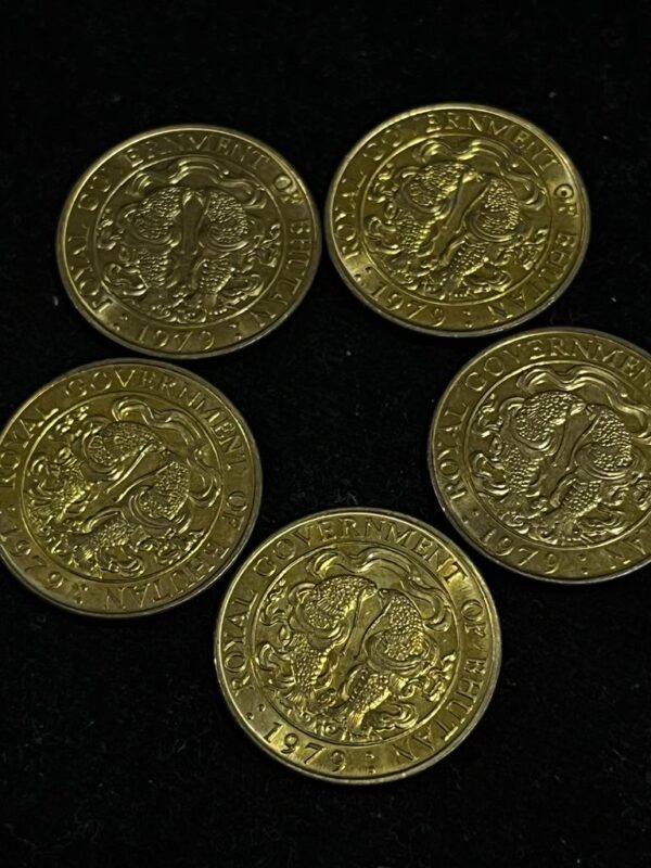 Bhutan 25 Chhertum Coin UNC Condition - Image 3
