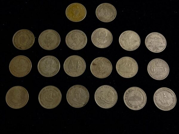 Set of 38 different 5rs commemorative coins