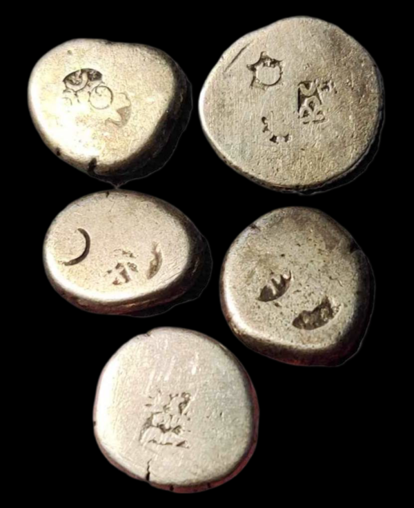 Maurya Period Silver Punchmark Oval Shape Series 8th Coin - Image 2