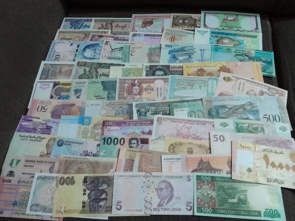 World Currency Banknotes – 50 Different Notes