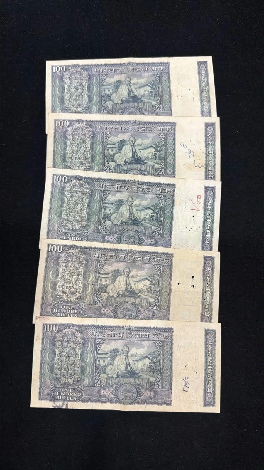 100 Rupees Mahatma Gandhi Signed By L.K. Jha Good Condition - Image 2