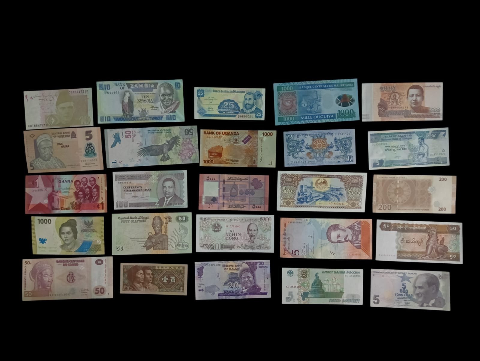 25 Different Countries Banknote Set
