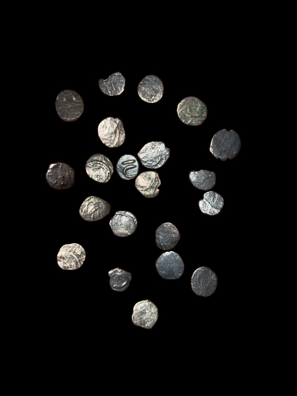 ¼ Tara Devaraya I Vijayanagara Empire Silver - Image 2